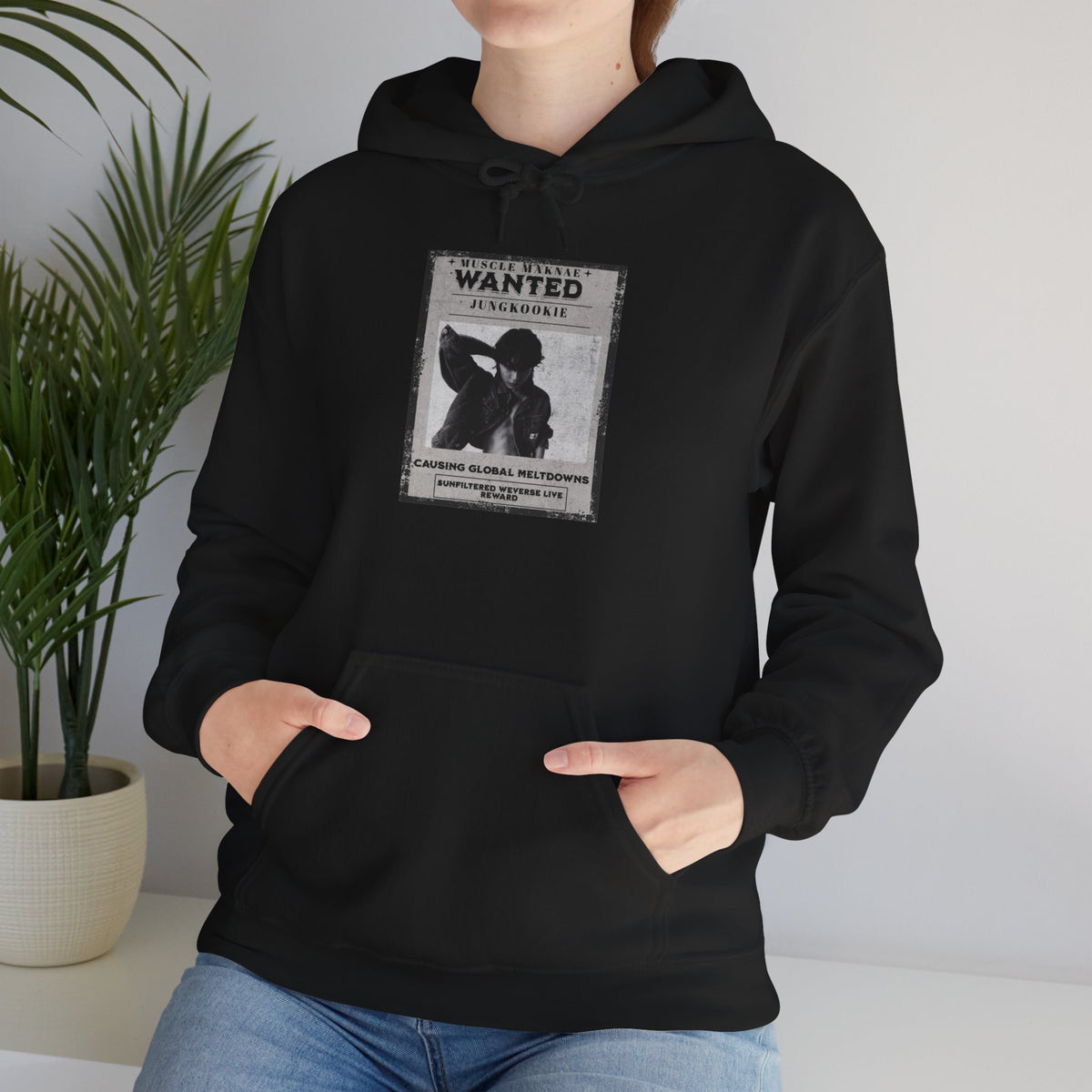 Hoodie - Vintage 'Wanted' Poster Graphic Pullover