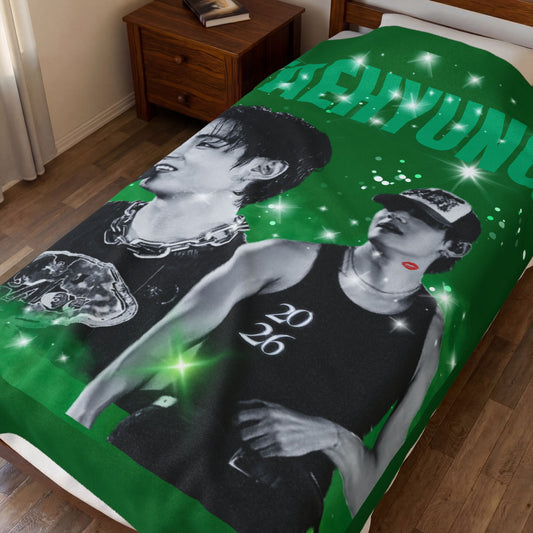 Green Velveteen Plush Blanket — 'TAEHYUNG' Fan Photo Collage Throw